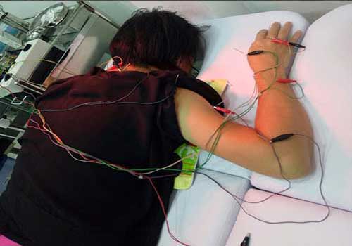 Phương pháp châm cứu bấm huyệt tại Phòng khám Y học Cổ truyền Sài Gòn